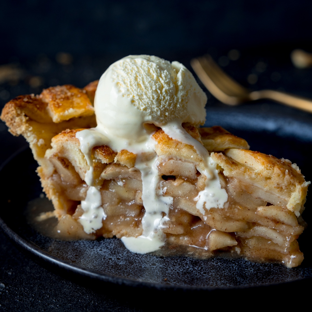 KitchenSanc2ary's tweet photo. This deep-dish apple pie is filled with lots of layers of apple & warming winter spices.
The mixture of apples ensures a sweet and tangy #applepie & just enough sauce to make it saucy, without that dreaded soggy bottom.ππ
#fruitpie #deepdishapplepie
β https://t.co/dsjnpVpdTJ https://t.co/2artkXaGwG