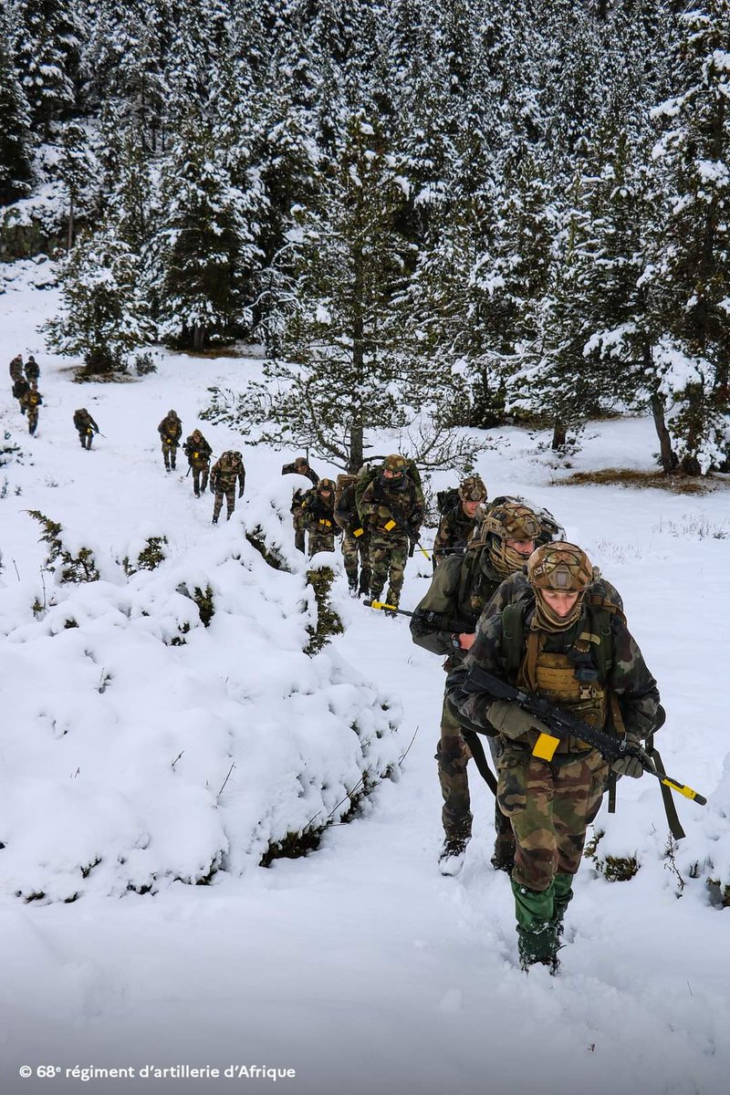 7e_brig_blindee's tweet photo. Fin de 4 semaines éprouvantes au @CNEC1CHOC pour nos commandos du #GAEB
#FierDeNosSoldats
#rusticité #résilience https://t.co/IXPbErDfZt