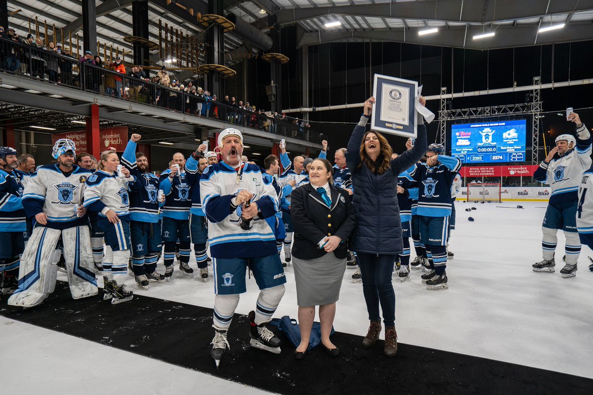 11DayPowerPlay's tweet photo. We did it…thanks to this incredible city! Thank you Buffalo. Our players, sponsors and volunteers made it possible. We officially hold a Guinness #worldrecord for the world’s longest marathon ice hockey game 252:00:50! #puttingcanceronice #11DPP photos-Brittany McCrone https://t.co/qRBlIG0iqP