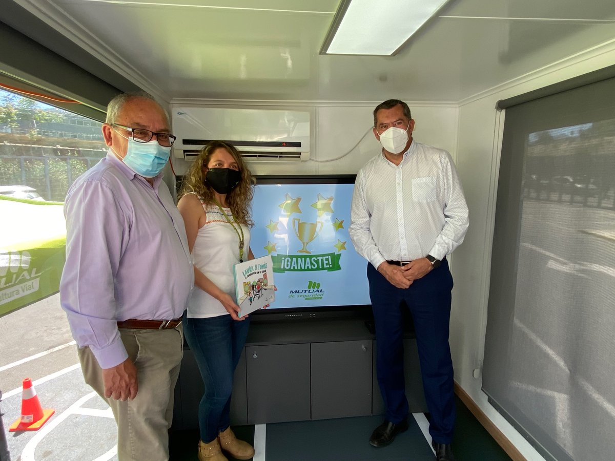 Delegado <a href="/IvanCisternasT/">Iván Cisternas Tapia</a> participó junto al Seremi <a href="/MTTValparaiso/">SeremiTT Región de Valparaíso</a> y <a href="/conaset/">Conaset - Seguridad Vial de Chile</a> en la campaña #RevisaTuSila para crear conciencia de la importancia del uso de elementos de protección para los más pequeños 👦🏼🧒👶