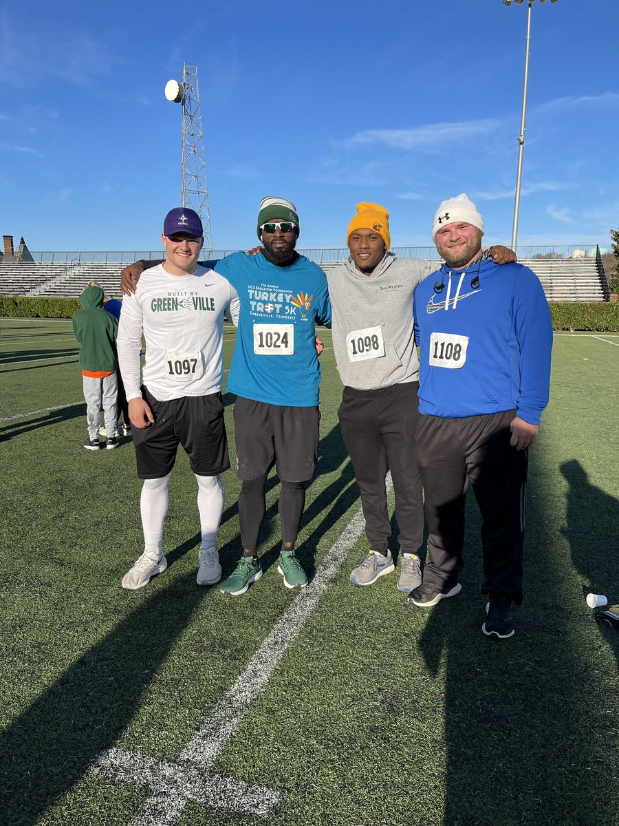 CoachTevaHarris's tweet photo. 5K Run.. 💯🦃💵🤝 #JustRun #FitLifeStyle https://t.co/B8fiQI8bII