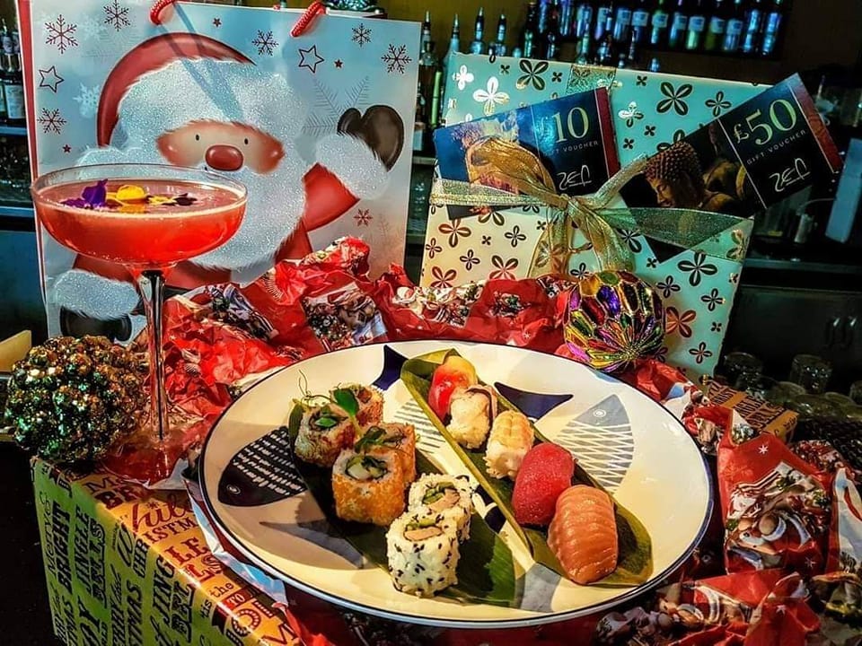 LinenQuarterBID's tweet photo. From Christmas lunches &amp; dinners to festive teas &amp; cocktails, you’ll be sure to feel the magic of Christmas in LQ! Check out the options in link below – the district offers first class hospitality for everyone, so be sure to make a booking for December! https://t.co/xPSAFqDBVY https://t.co/2nbgwyQqjQ