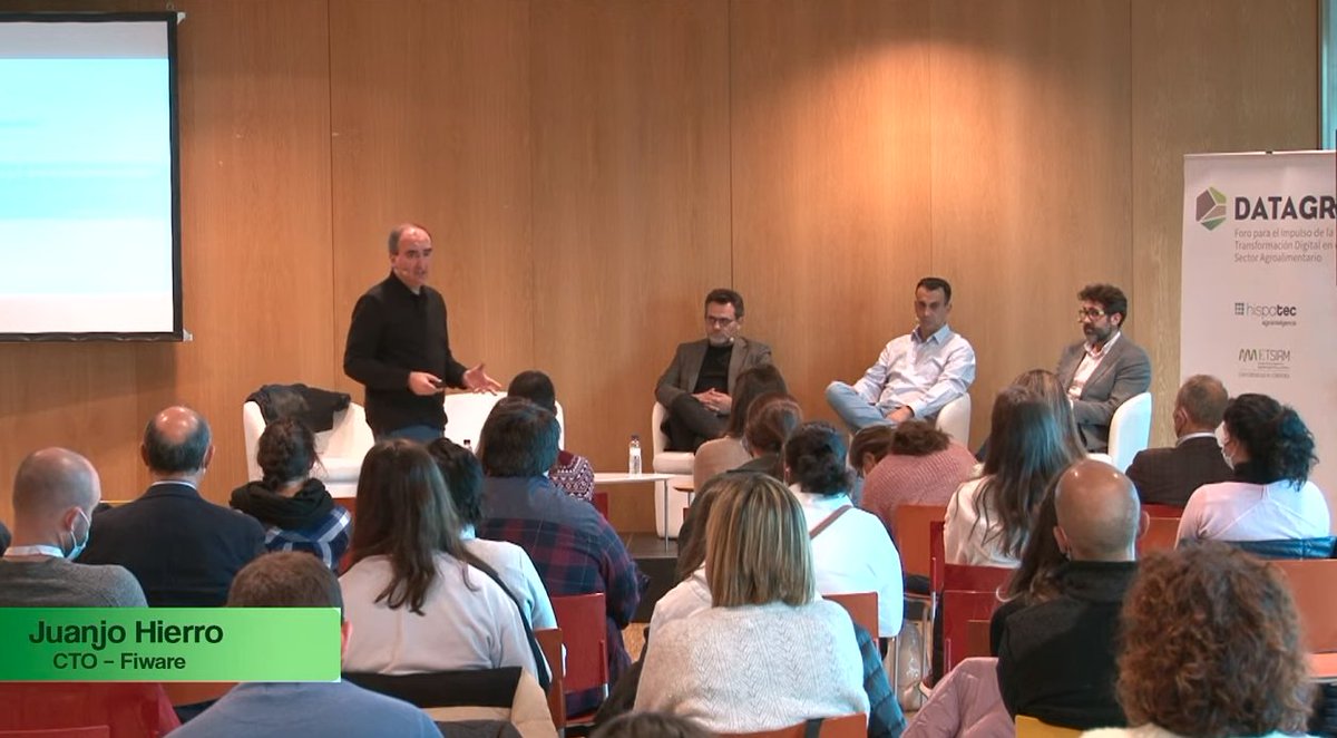 📲 #DATAGRI2021 | Ganadería 🐄

🗣 Juanjo Hierro (<a href="/FIWARE/">FIWARE</a>):"<a href="/cattlechain/">Cattlechain</a> tiene como objetivo que los consumidores, cuando llegue a sus manos el producto cárnico, puedan ver los parámetros de bienestar por los que ha pasado el animal"

▶ bit.ly/DATAGRI_Ganade…