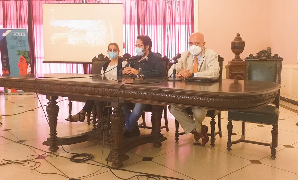 ISA_Universidad's tweet photo. Inician las actividades por la Semana de la #CulturaItaliana🇮🇹 en el #ISA 
Se presenta el @fatproyecto, apoyado por la oficina AICS. Un proyecto de gran importancia que permitirá la recuperación de la #FacultadDeArteTeatral por el arquitecto Roberto Gottardi🤩. https://t.co/KYc4WX6mGk