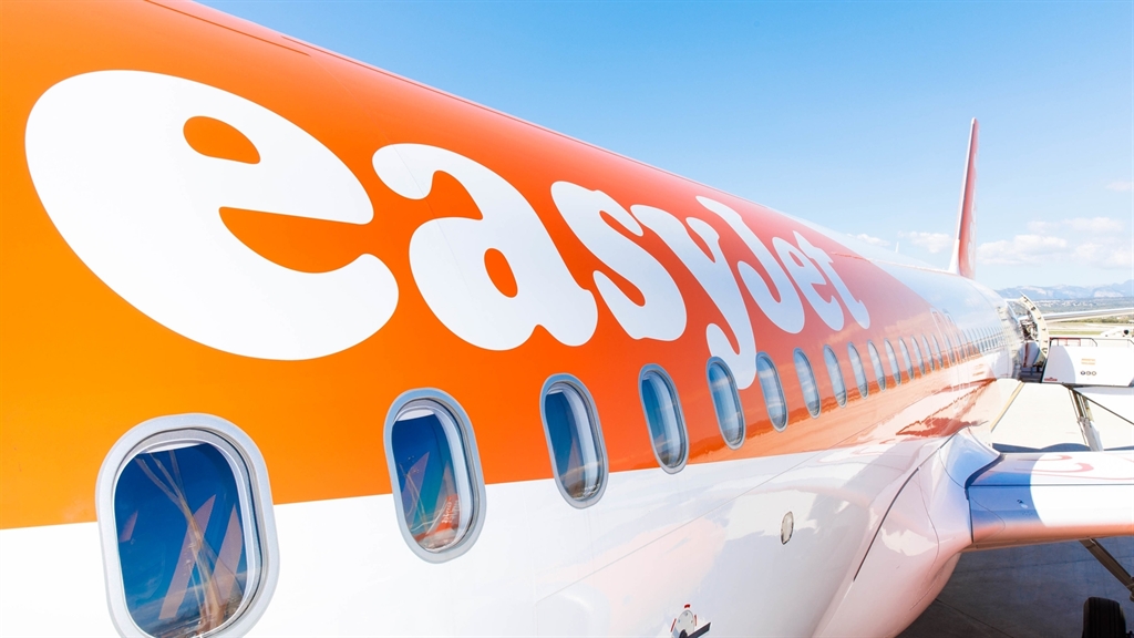 Police are appealing for witnesses following an altercation between passengers in the terminal at Gatwick.
They had been on a flight returning from Sharm-el-Sheikh in Egypt on November 17. Anyone who saw what happened is asked to contact @GatwickPolice > orlo.uk/9u5Xn