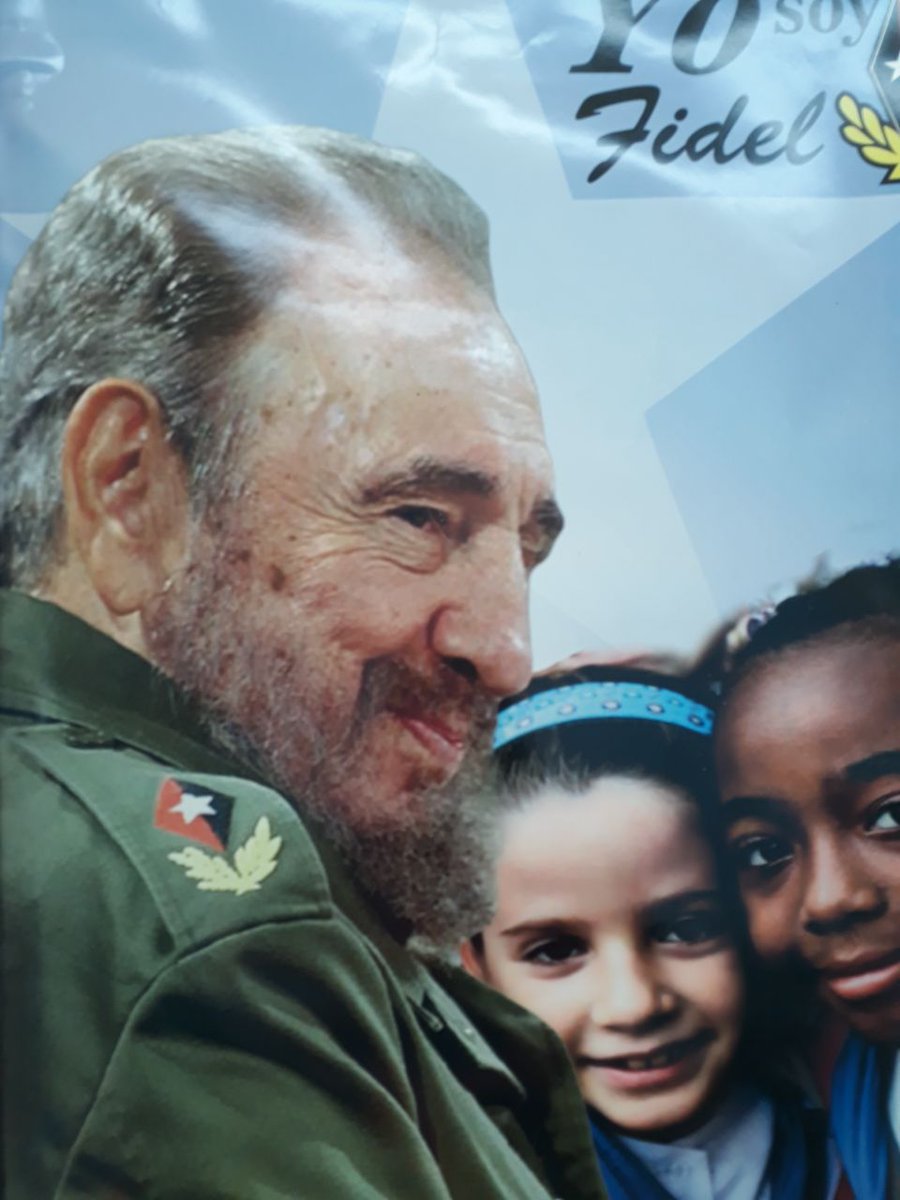 d_farmog's tweet photo. #Cuba Seguimos fieles a tu ejemplo Querido Comandante Vive en nuestros Corazones
#FARMOG https://t.co/ksDypwpuRp