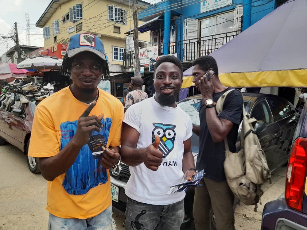 BWLawal's tweet photo. #LearnAM storms Computer Village, Ikeja Lagos. No better way to reach the people that to meet the people #LearnAMbyForce @comeLearnAM https://t.co/SmhJsYf9VV