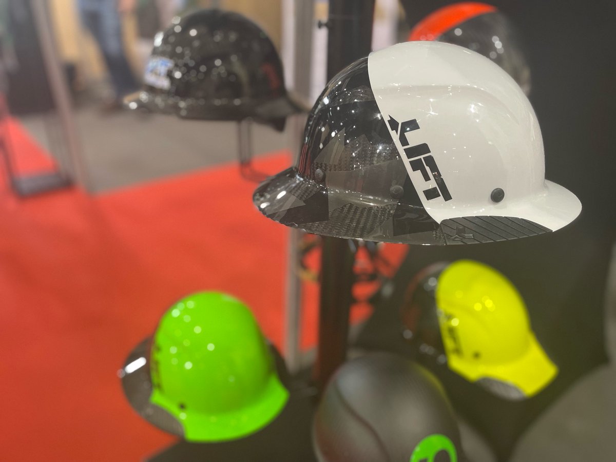SalonInnobat's tweet photo. La prévention et la sécurité par LIFT SAFETY 👇🏻
Découvrez en particulier le casque de la ligne DAX, FULL BRIM et CAP STYLE 😎
Très léger, excellente tenue même la tête en bas 💪🏼 https://t.co/glbcaSlOBP
