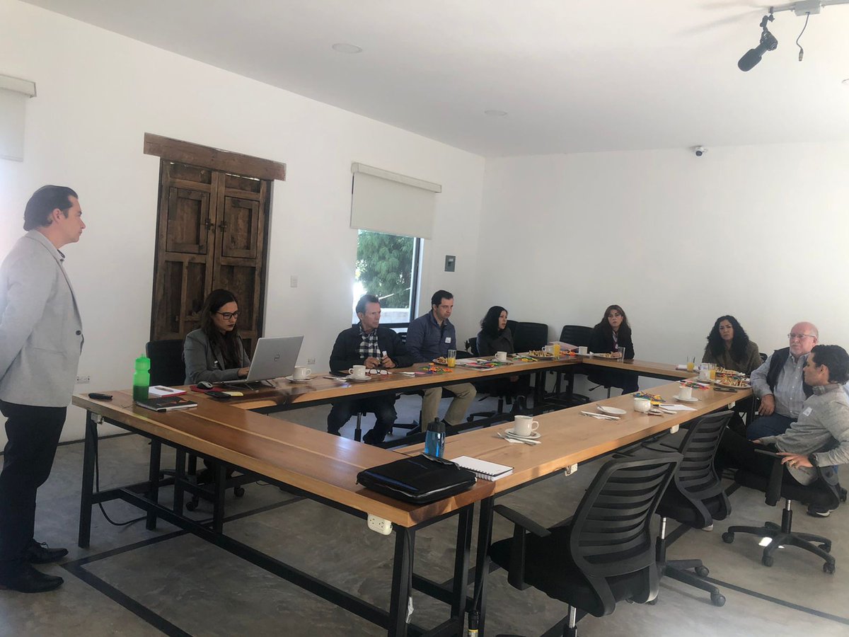 La mejor forma de predecir el futuro es creándolo 🙌🏻

Iniciamos la temporada de sesiones de planeación anual, donde acompañamos a grandes empresas a crear un 2022 lleno de estrategia y enfoque💯

En esta ocasión tuvimos la oportunidad de aterrizar el plan 2022 de una gran empresa