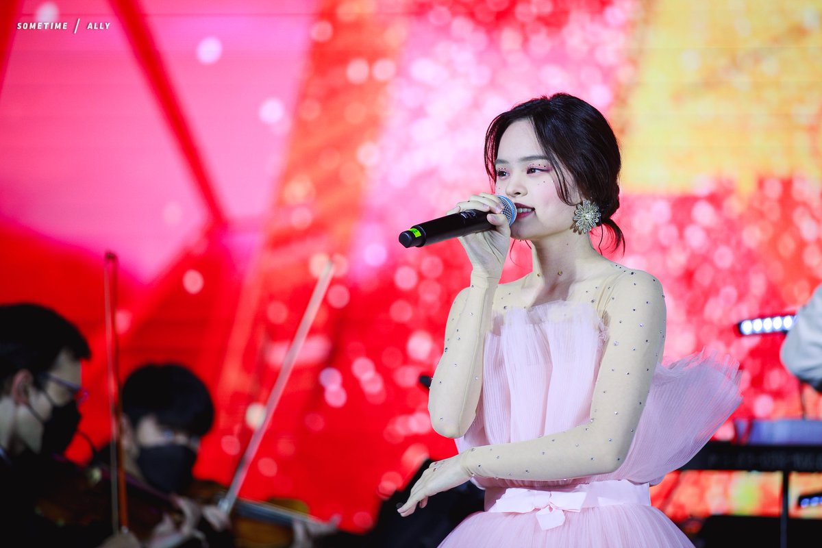 SometimePhoto's tweet photo. The Journey Of Joy At EmQuartier 🎄

#1 

#ALLY #ALLYsONLY #sometimephoto 
#HowToLove #NoMatterWhatIDo
#411music #411ent
#allynitibhon #ซัมไทม์ถ่าย https://t.co/9CImR6do99