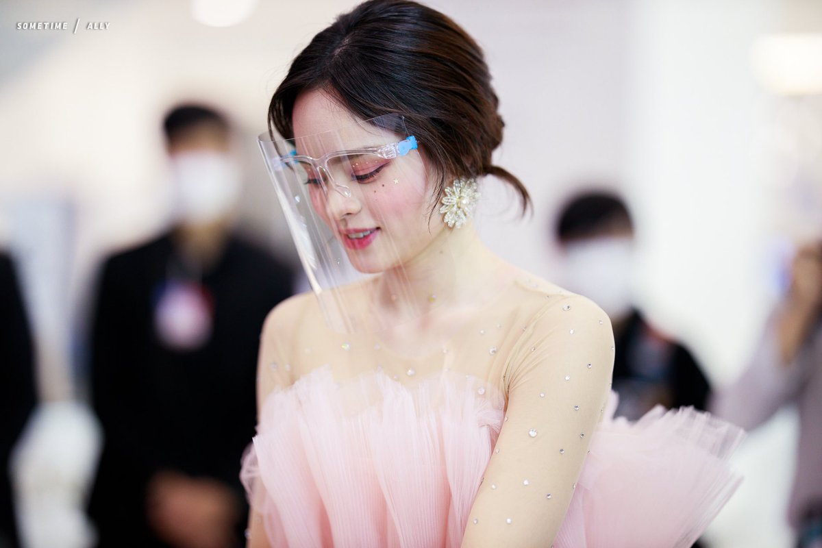 SometimePhoto's tweet photo. So lovely for her fans 🥰💗

#5 

#ALLY #ALLYsONLY #sometimephoto 
#HowToLove #NoMatterWhatIDo
#411music #411ent
#allynitibhon #ซัมไทม์ถ่าย https://t.co/EAjQs3mR9w