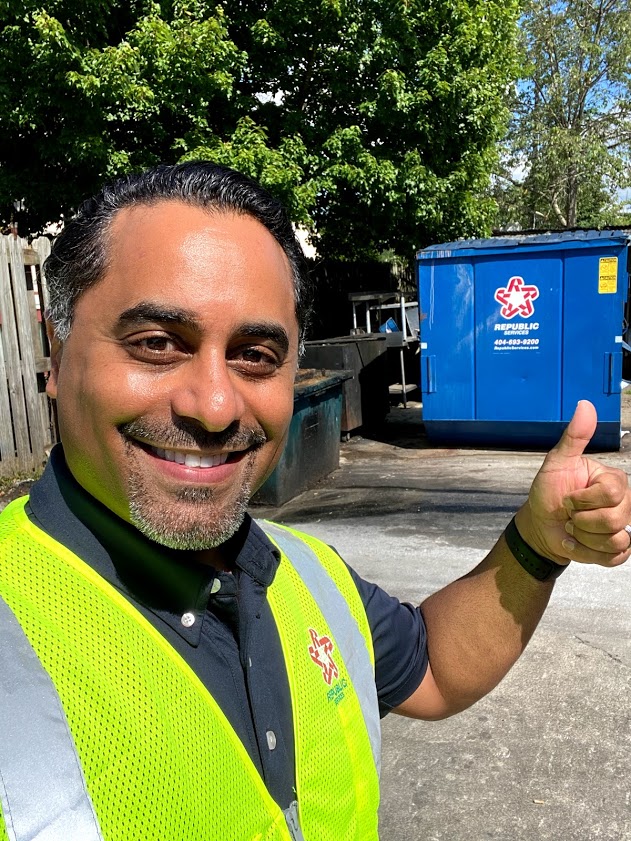 MarcArcelay's tweet photo. Happy Thanksgiving #Thankful
Wishing you an easy, beautiful holiday filled with meaningful moments. We’re so grateful to be part of your businesses and lives.
@RepublicService #republicservice #Sustainability #wastemangment #recycling https://t.co/gFazYfdgD9