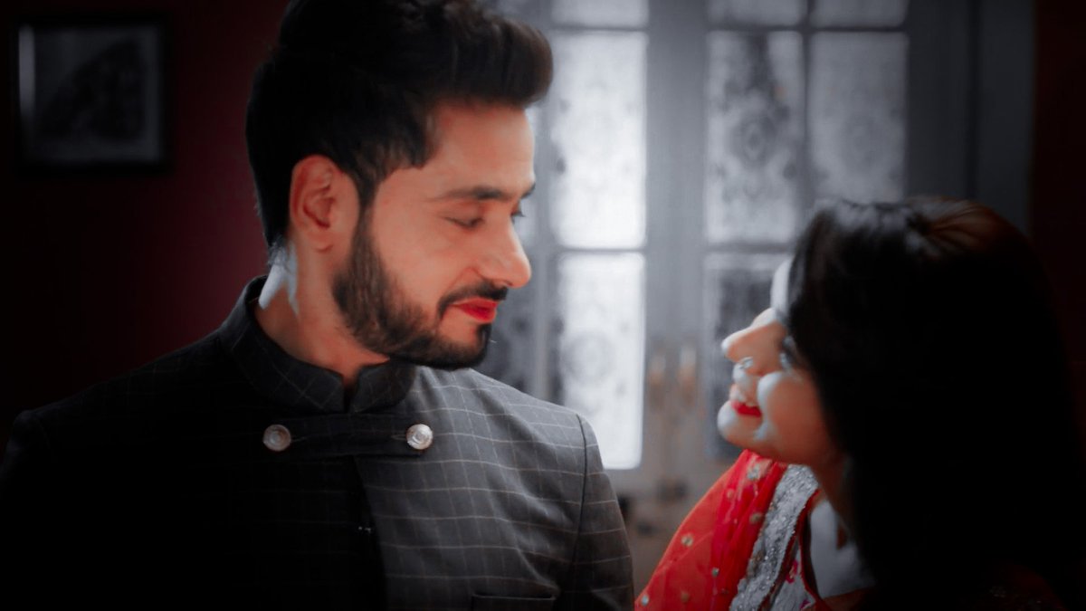 malavika_weirdo's tweet photo. Sach toh yeh hai Zara ki tum humara inaam ho jeeta jagta inaam woh bhi upar wale se humare liye 💖 https://t.co/3b8lSOPq2C