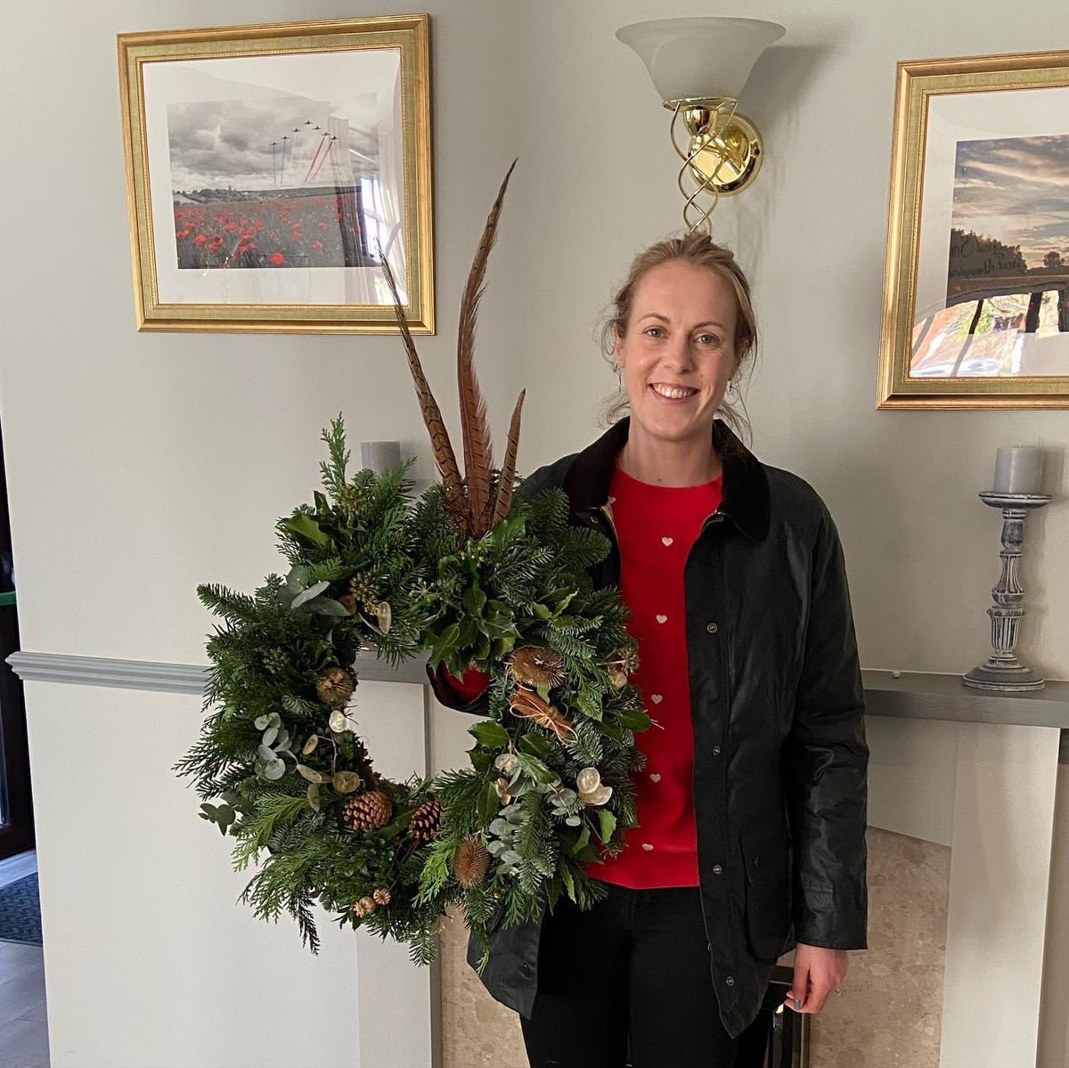 Day off spent making a Christmas wreath🎄
