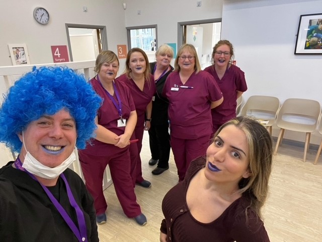 Some fantastic #BlueLipSelfie photos from our team at #HarleighRoadDentalCentre in #Bodmin raising awareness during #MouthCancerAction Month!
With #mouthcancer cases increasing, it's important to be #mouthaware - keep reading to find out what to look out for...
1/3