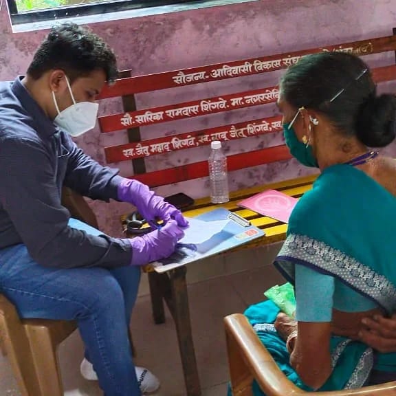 switchindiaorg's tweet photo. SWITCH INDIA HEALTH CAMP
A general health checkup was conducted for the people, mainly women and children.
24th September 2021, Sunday.
Location: Ambernath
#switchindia #switchindiaorg #healthcamp #checkup #health #healthcare https://t.co/9rg2Zi5vE2