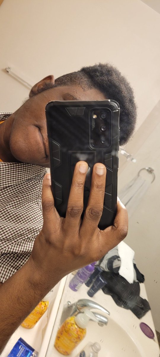 StillTomTommieT's tweet photo. The mental strain&amp;turmoil that is prepping to see my mom after 6 months of growth&amp;change😔
I have the outline of a whole beard now yo! Like wth am I sposed to do to survive seeing her without feeling like I'm betraying myself💔
#SocialTransition #PreT #TransMascTransitionMatters https://t.co/pOmkUow9Pt