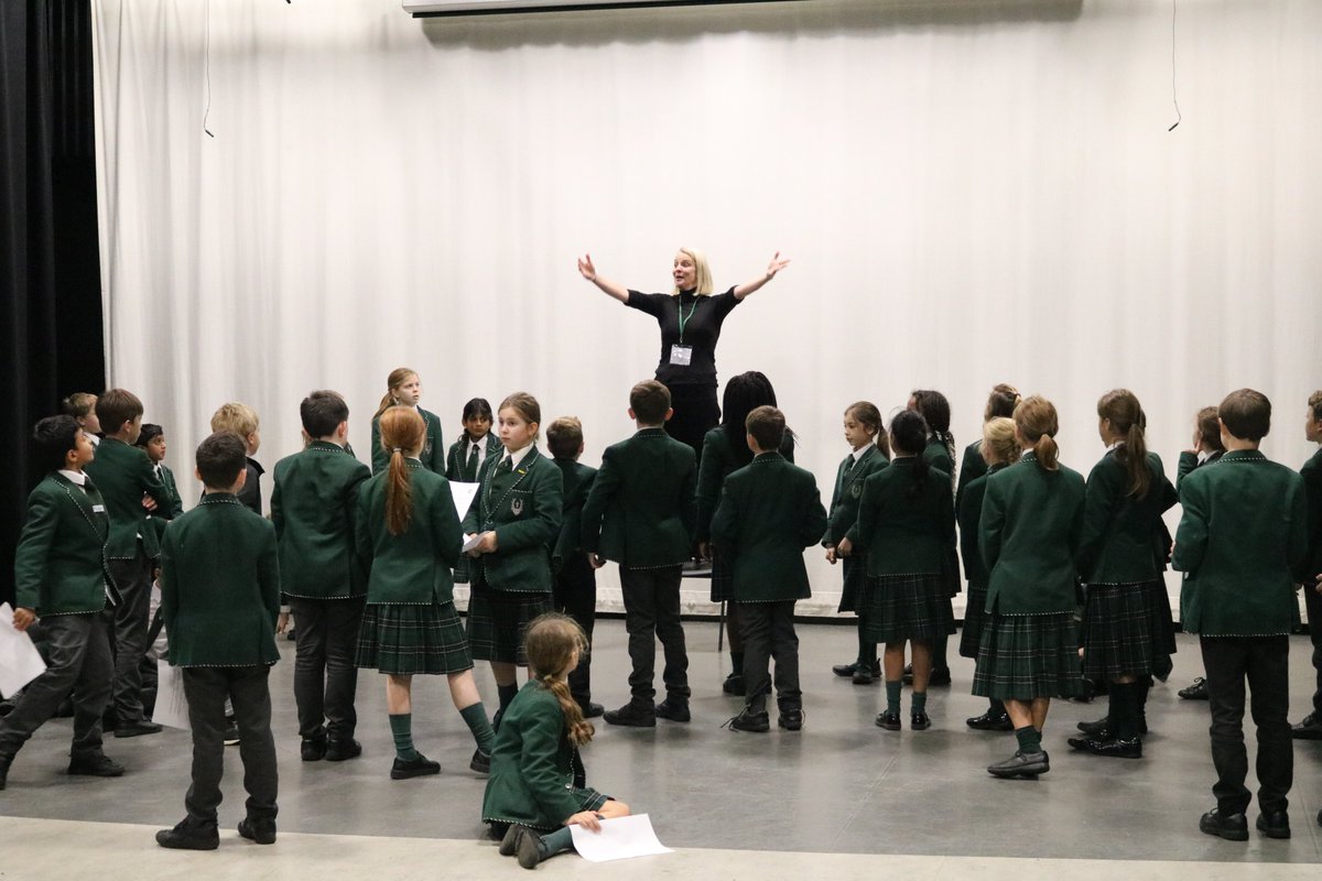 SprattonHall's tweet photo. Years 5-8 have been enjoying their Shakespeare Workshop today with @ascreatives. They have been learning about 'The Tempest' and will come together at the end of the day for a performance.
#sprattonhall #shakespeareworkshop #thetempest https://t.co/ulETMD1krE