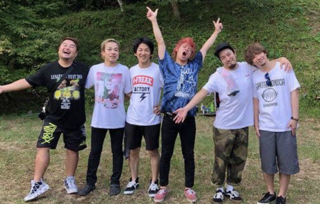 EIJI_OxAxT's tweet photo. こんなに愛のある場所を作ってくれた
HOTSQUALL に 改めて
THANX ～愛をこめて～

いつまでも僕らの尊い存在でいてね('ω’)

Dear
ちっくん アカマちゃん ドメりさん

 #HOTSQUALL
 #OVERARMTHROW
 #GRATEFULONION2021
 #ONIONFORCE
 #尊いなー https://t.co/RMjbbhTveZ