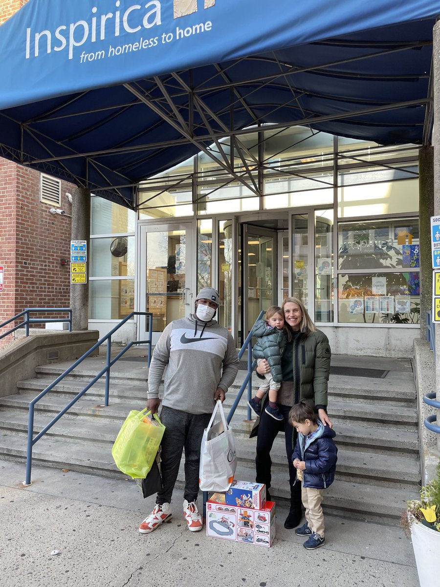 Caroline Simmons tweet media