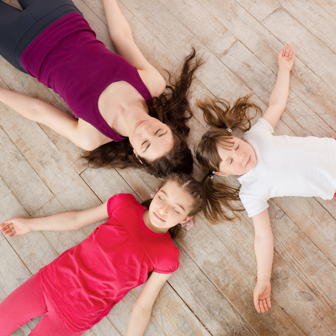 Te hablamos de un programa de inteligencia emocional para alumnos de Primaria que recoge 120 ejercicios y actividades fruto de la experiencia de Juani Mesa como formadora y orientadora en centros escolares durante veinte años 👇🏼

padresycolegios.com/un-programa-de…