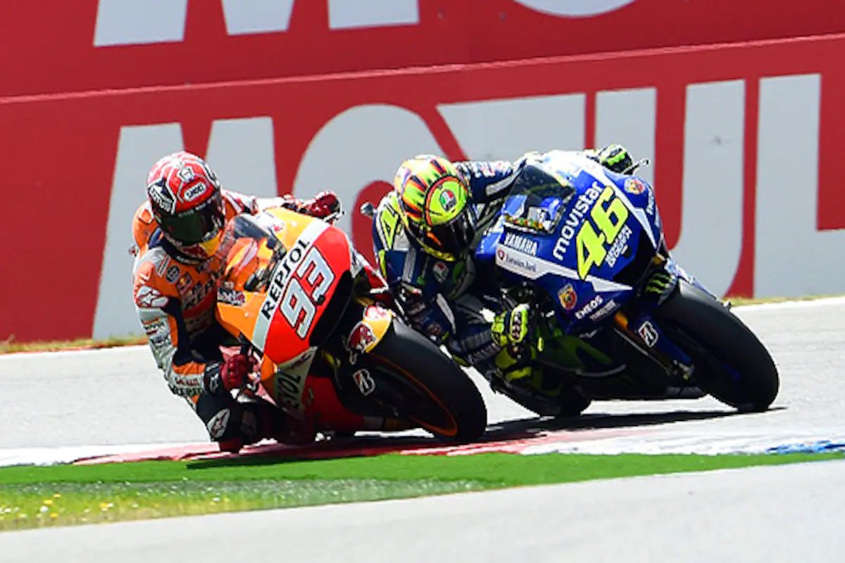 NinerTeddy's tweet photo. @BrooksD2018 @barstoolsports 2015 Dutch TT!!!!!  The GOAT vs. the guy Trying to take his status.  Like the 2021 Super Bowl with Mahomes &amp; Brady, this race proved Marquez can Never take it from Rossi.  It was the Single. Greatest. Sporting event I’ve Ever seen.  Even more than Super Bowl 51, 49, or 2011 WS G6 https://t.co/rIoHOBfnBC