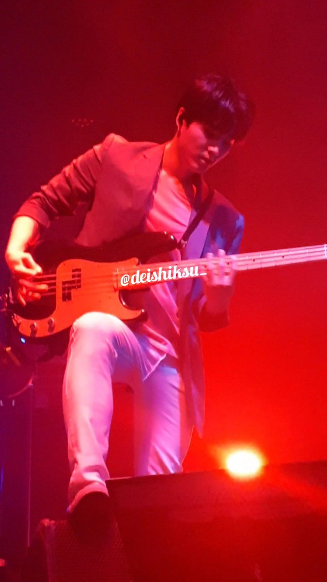 timeto_youngk's tweet photo. 181126 유스 산티아고 #Day6inChile #Day6enChile
#영케이 #YoungK #영현 #강영현 #데이식스 #Day6 https://t.co/NPPW8c7bzS