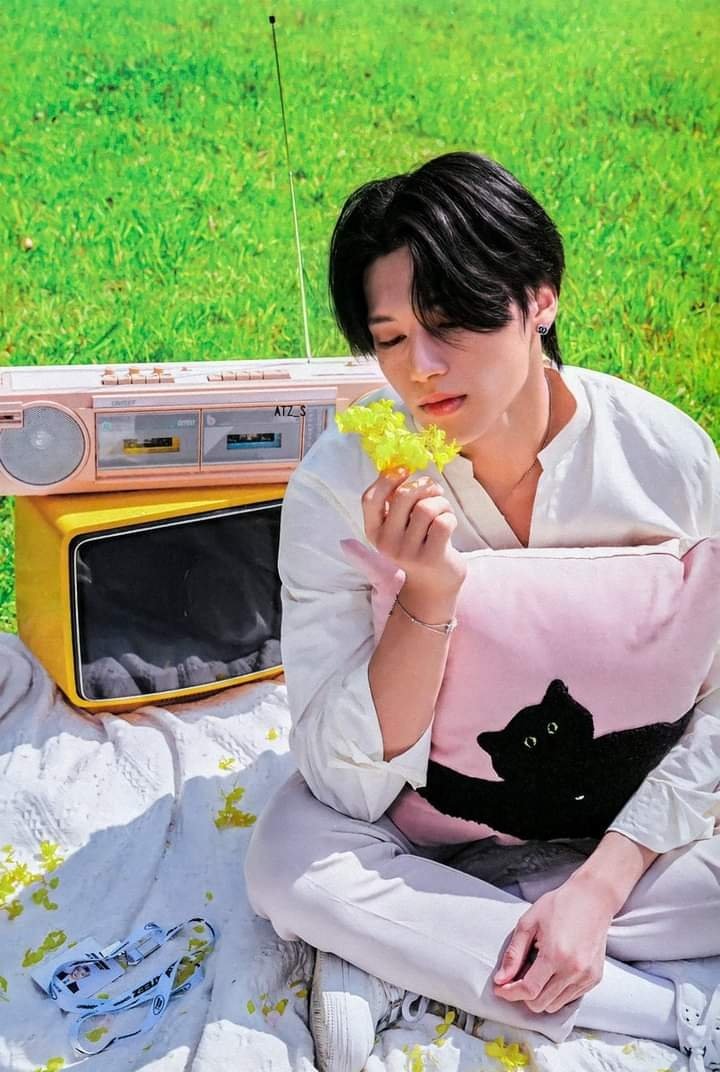Mist84_'s tweet photo. Es una persona sensible al mundo. Porque demuestra lo que siente, se permite ser y conectar con lo que lo rodea. Todo, lo vuelca en sus O.S.O.S para Atiny✨❤️

ALL EYES ON WOOYOUNG BDAY
#GeniusPerformer_WooyoungDay
#사랑둥이_우요_태어나줘서_고마워
#ATEEZ #에이티즈 @ATEEZofficial https://t.co/7VRp9vw3Jw