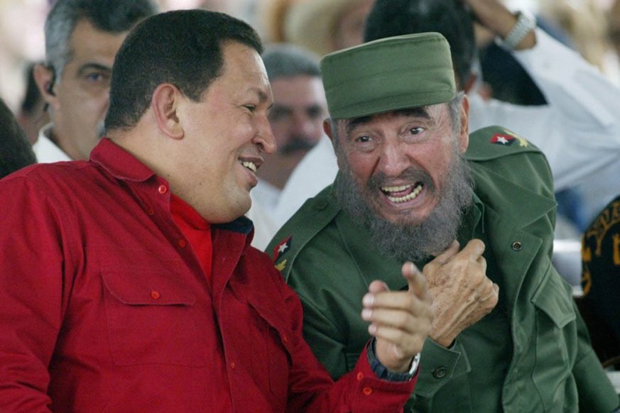 Hoy #25Nov, cuando se cumplen 5 años del paso a la inmortalidad del líder histórico de la #RevoluciónCubana, las(os) bolivarianas(os) reafirmamos con el Cmdte Chávez: “Patria es Humanidad, es el legado del que es viva encarnación el Comandante Fidel”. Viva Fidel!!