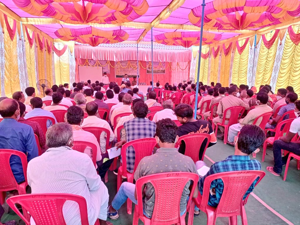 DFOJharsuguda's tweet photo. One day training cum experience sharing session was organized in #KolabiraRange for all #OFSDP_II #VSSs on livelihood improvement of #Forest fringe villagers.
@COP26 
@moefcc 
@ForestDeptt https://t.co/tZOnT0Ji7w