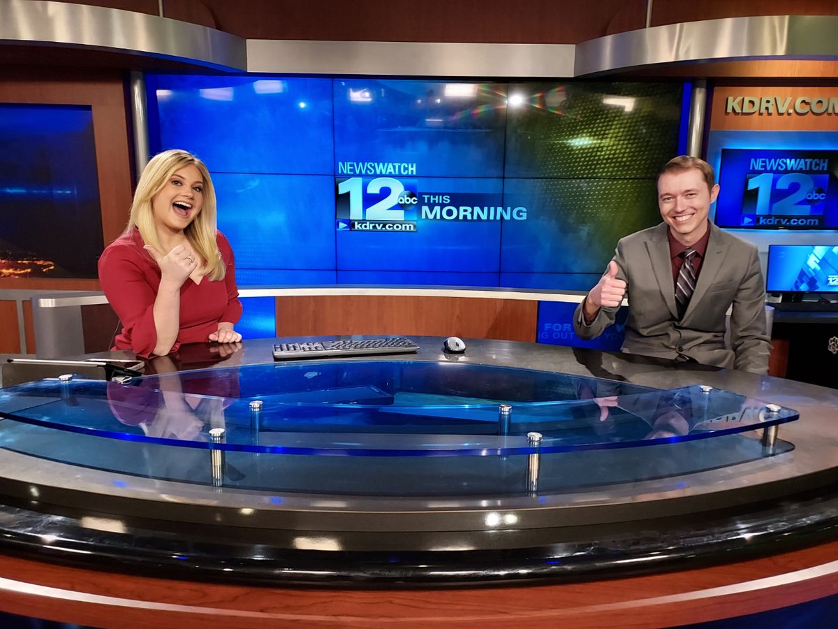 Happy Thanksgiving from your two favorite turkeys at Newswatch 12! Gobble Gobble! 🦃🦃 <a href="/haileygravitt/">Gravitty</a>