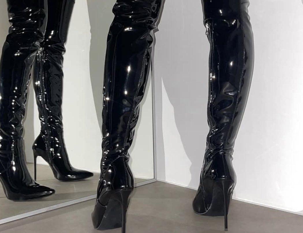 Mistress Annastasia {1,4k} tweet media