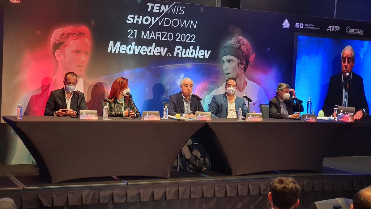 varu28's tweet photo. #tennisshowdown anunció jugadores del 21 de Marzo. @DaniilMedwed y @AndreyRublev97 en la Arena CDMX. https://t.co/gQ1pEpLgFr