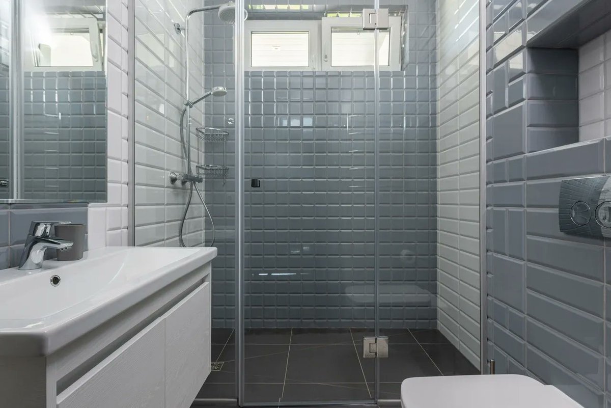 homearttile's tweet photo. Very simple and very royal. How do you like this shower cabin design?
Let us know! 🤍👑
#interiordesign #interiordecor #interiors #showerdesign #bathroominspiration #bathroomdesign #tilestyle #tiledesign #tilelove #tilelife #showerstyle #tileinstallation #tileart #tileshower https://t.co/c4vSEf5Mum