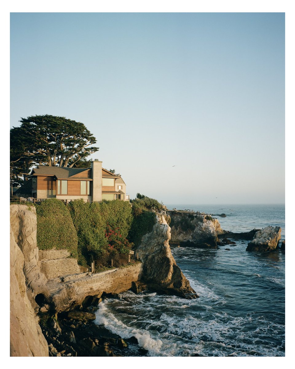 jacobetovar's tweet photo. central coast california on medium format. #mamiya7 https://t.co/6JaNKSUpv0