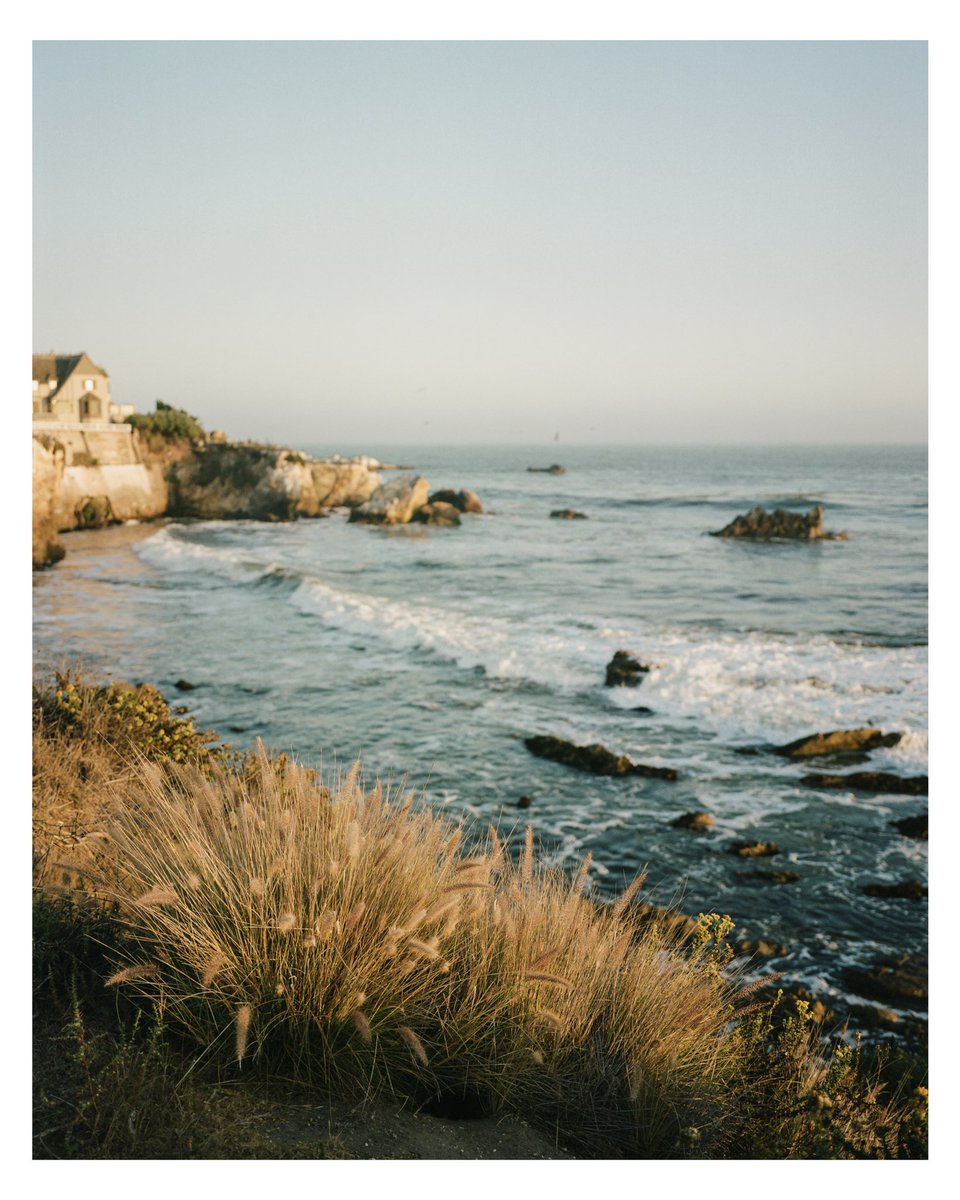 jacobetovar's tweet photo. central coast california on medium format. #mamiya7 https://t.co/6JaNKSUpv0