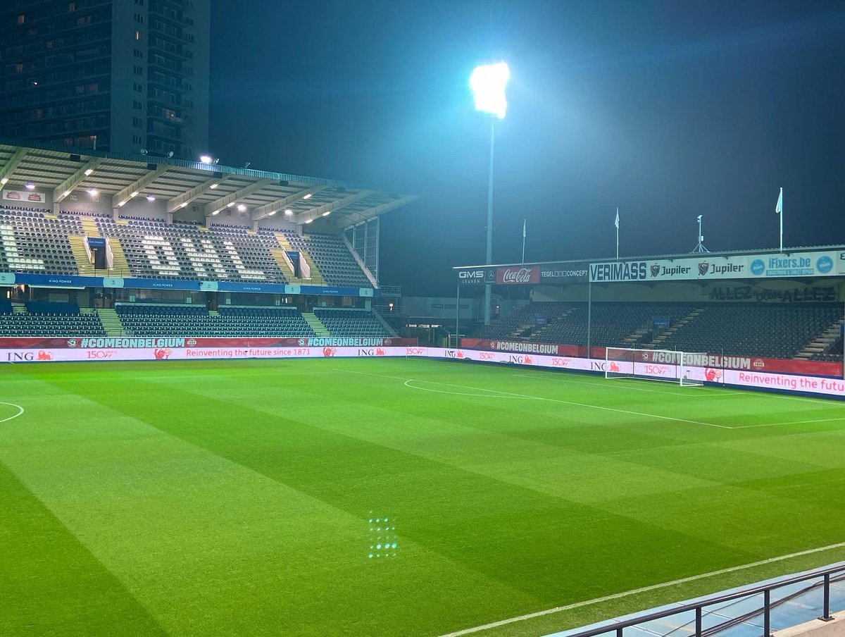 Olimakin's tweet photo. And we’re ready to go again after a training session last night, tonight is @BelRedFlames vs @armenia women. #busytimes #topefforts #internationals #thursdaynightsunderthelights 🌱 #stefka https://t.co/u7HTNJDudx