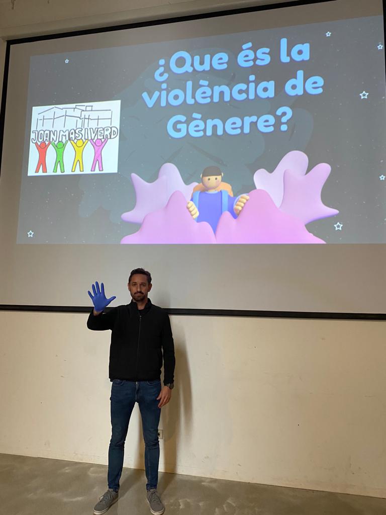 Día Internacional de la Eliminación de la Violencia contra la Mujer. 
Colegio CEIP Joan Mas I Verd. 
Reflexión de uno de los chicos "cada día debería ser el día internacional contra la violencia de género".

  #plantacara <a href="/IB_Dona/">IBdona</a>