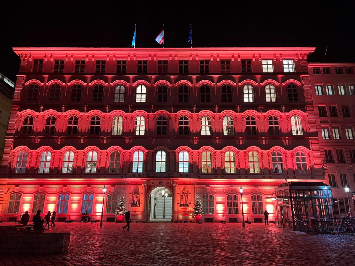 swiss_un's tweet photo. On the occasion of the int. day for elimination of violence against women: Another example why #datamatters : @UNODC Data Matters Brief provides evidence on the magnitude of #violenceagainstwomen #orangetheworld #16Days
#multilateralvienna https://t.co/oMKLxmU9Mz
