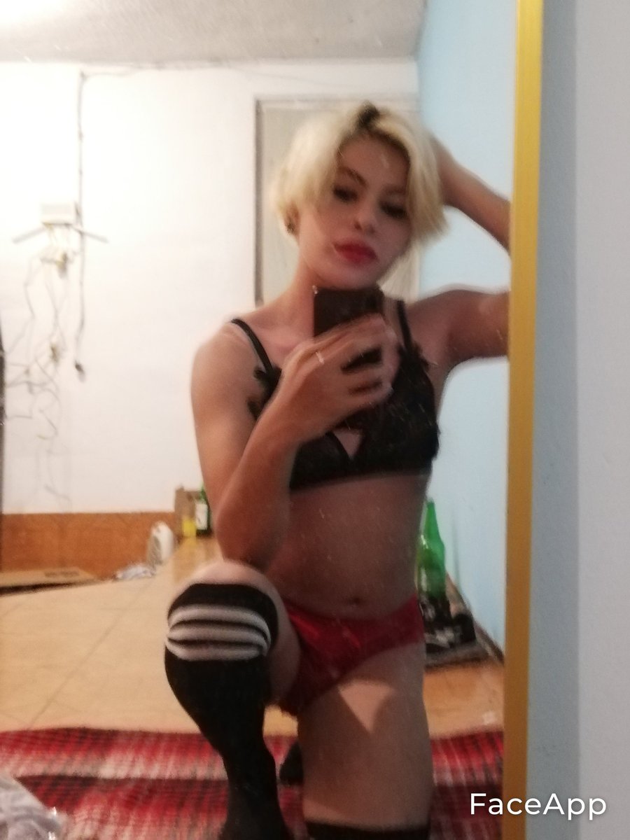 femlinkboy's tweet photo. Aaaaaaaa a no se por que salio borrosa unu https://t.co/UAw0k4wfRI