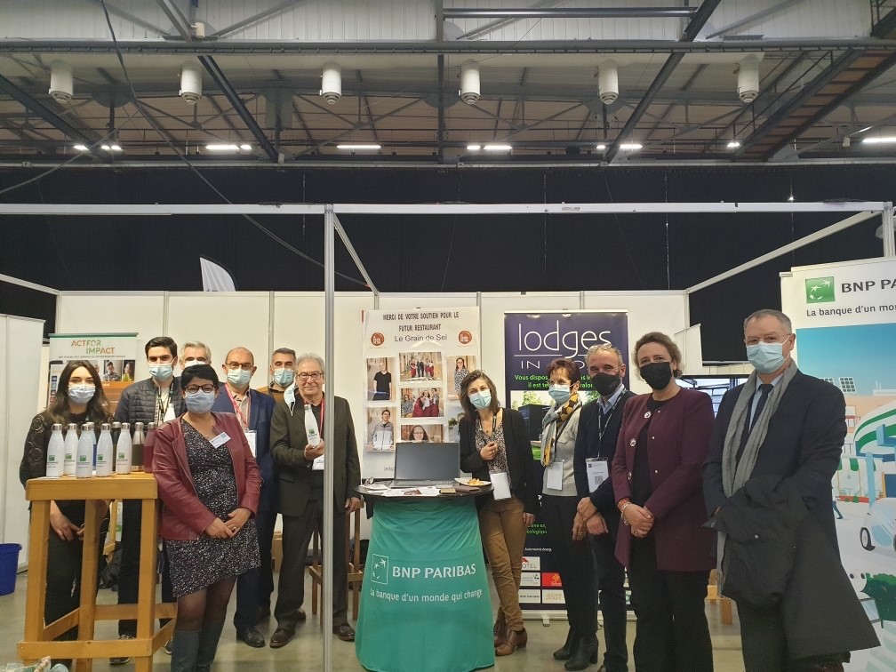 Alban Marty (@albanmarty) on Twitter photo Les #entreprises en <a href="/Occitanie/">RĂ©gion Occitanie</a> sont formidables ! Ravi dâĂȘtre prĂ©sent avec <a href="/mabanque_bnpp/">Ma Banque BNP Paribas</a> au <a href="/SalonVed/">Salon VISIONS ENTREPRISES DURABLES</a> Ă <a href="/ville_albi/">Ville d'Albi</a> pour rĂ©affirmer notre volontĂ© de les conseiller et de les accompagner au mieux dans leurs projets de #TransitionEnergĂ©tique, un enjeu clĂ© pour leur croissance ! Les #entreprises en <a href="/Occitanie/">RĂ©gion Occitanie</a> sont formidables ! Ravi dâĂȘtre prĂ©sent avec <a href="/mabanque_bnpp/">Ma Banque BNP Paribas</a> au <a href="/SalonVed/">Salon VISIONS ENTREPRISES DURABLES</a> Ă <a href="/ville_albi/">Ville d'Albi</a> pour rĂ©affirmer notre volontĂ© de les conseiller et de les accompagner au mieux dans leurs projets de #TransitionEnergĂ©tique, un enjeu clĂ© pour leur croissance !