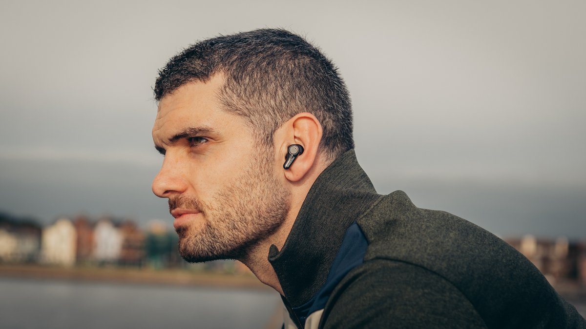Onesonicaudio's tweet photo. Get lost in your music | ONESONIC MXS-HD1 | Noise cancelling High Definition Audio earbuds for the ultimate music listening experience #AtOneWithSound #Music https://t.co/Li5NN156zH