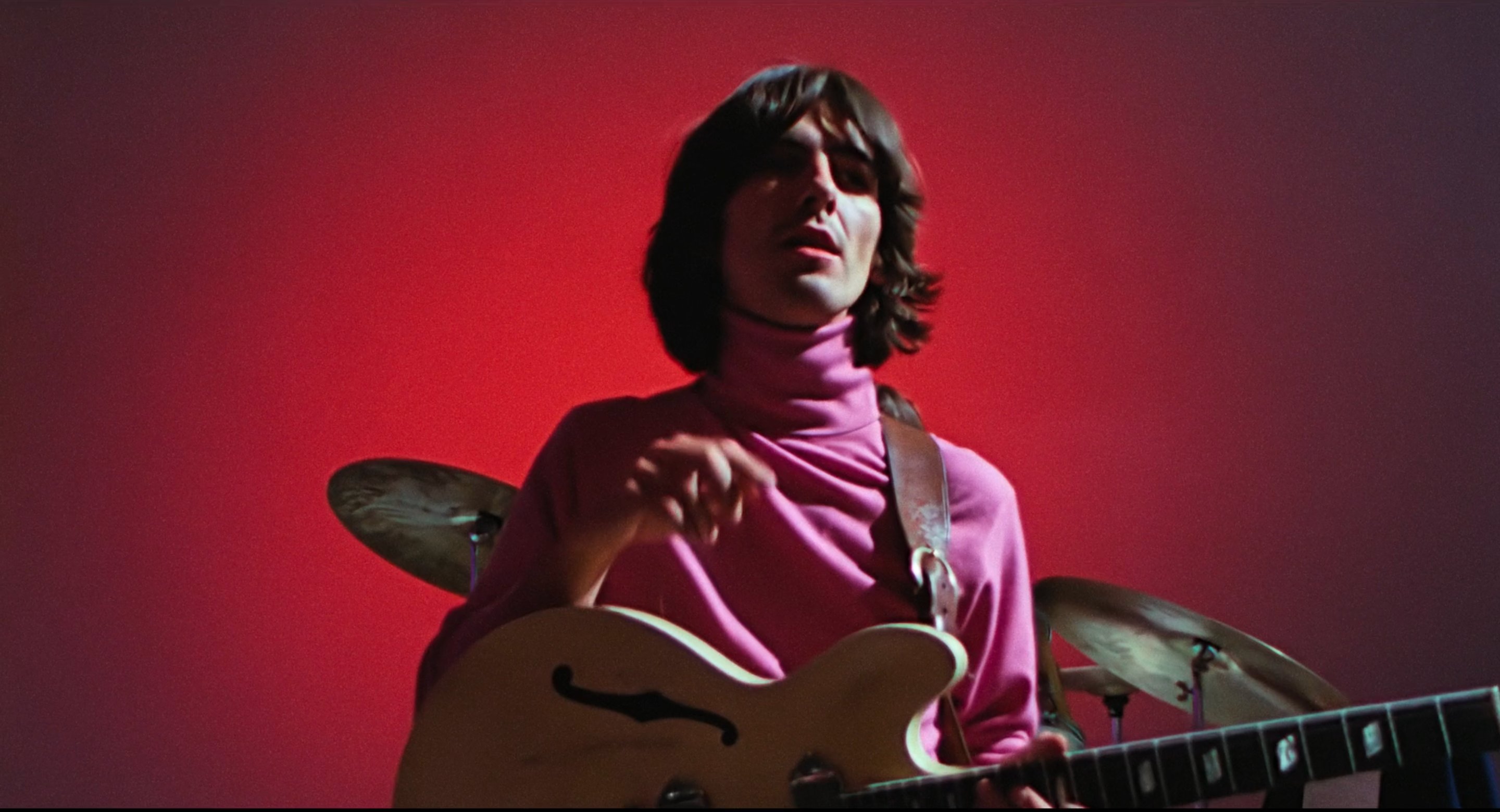 hard mike on Twitter: &quot;an hour in and so far my favourite parts of get back  (besides the music) are george harrison&#39;s turtlenecks  https://t.co/uMkOKUXoCX&quot; / Twitter