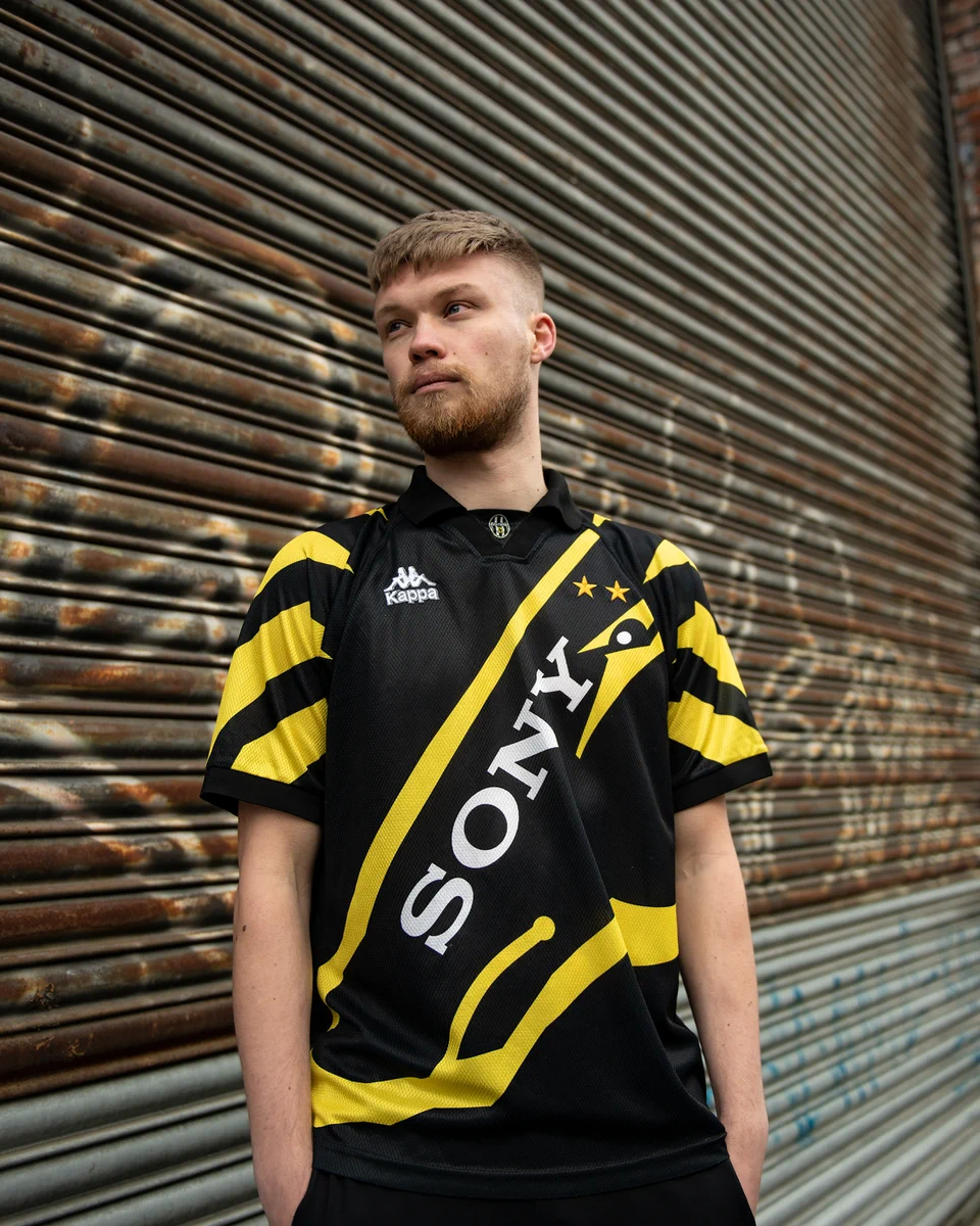Classic Football Shirts on X: 