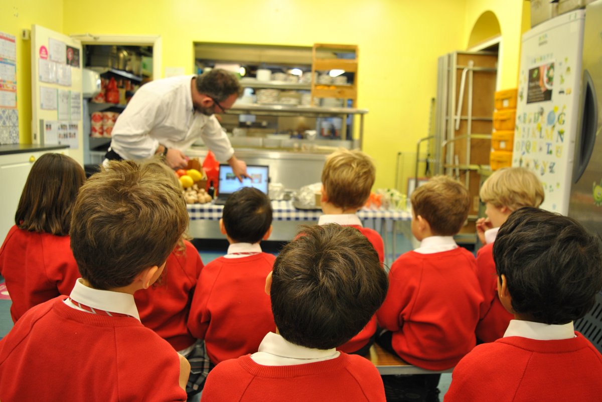 AbercornSchool's tweet photo. In Science learning last week, Year 1 enjoyed a special taste workshop with Chef Ali! We learnt about the different areas of the tongue; tasting sugar, salt and lemon water, which some liked more than others!  

Well done Year 1 and thanks Chef Ali!

@HolroydHowe @Abercorn_HH https://t.co/SlDN03B59a