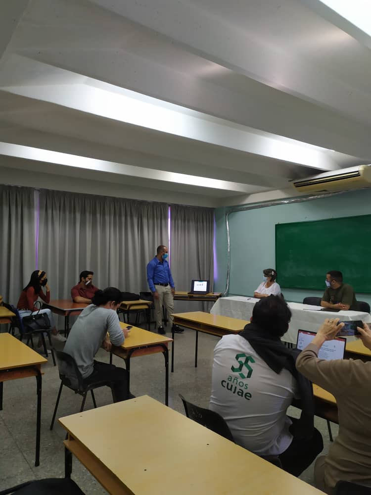 Se desarrolla en #EsteMomento trabajo en comisiones del 4to Taller de experiencias de las BTJ en las Universidades de la Habana con Presencia <a href="/JeillerB/">Jeiller Carmona Brito</a> Presidente Nacional de nuestro movimiento.
<a href="/FeuUccfd/">🇨🇺FEU Universitaria del Deporte🇨🇺</a> 
<a href="/CYurisleidis/">Yurisleidis C</a> <a href="/YCotorruelo/">Yosmany Cotorruelo</a> <a href="/BaseYanay/">Yanay de Armas Base</a> <a href="/AnaRGrandaE/">Ana Rosa Granda Esteban</a> <a href="/JorgeLu06013466/">Jorge Luis Perez</a> 
#Cuba