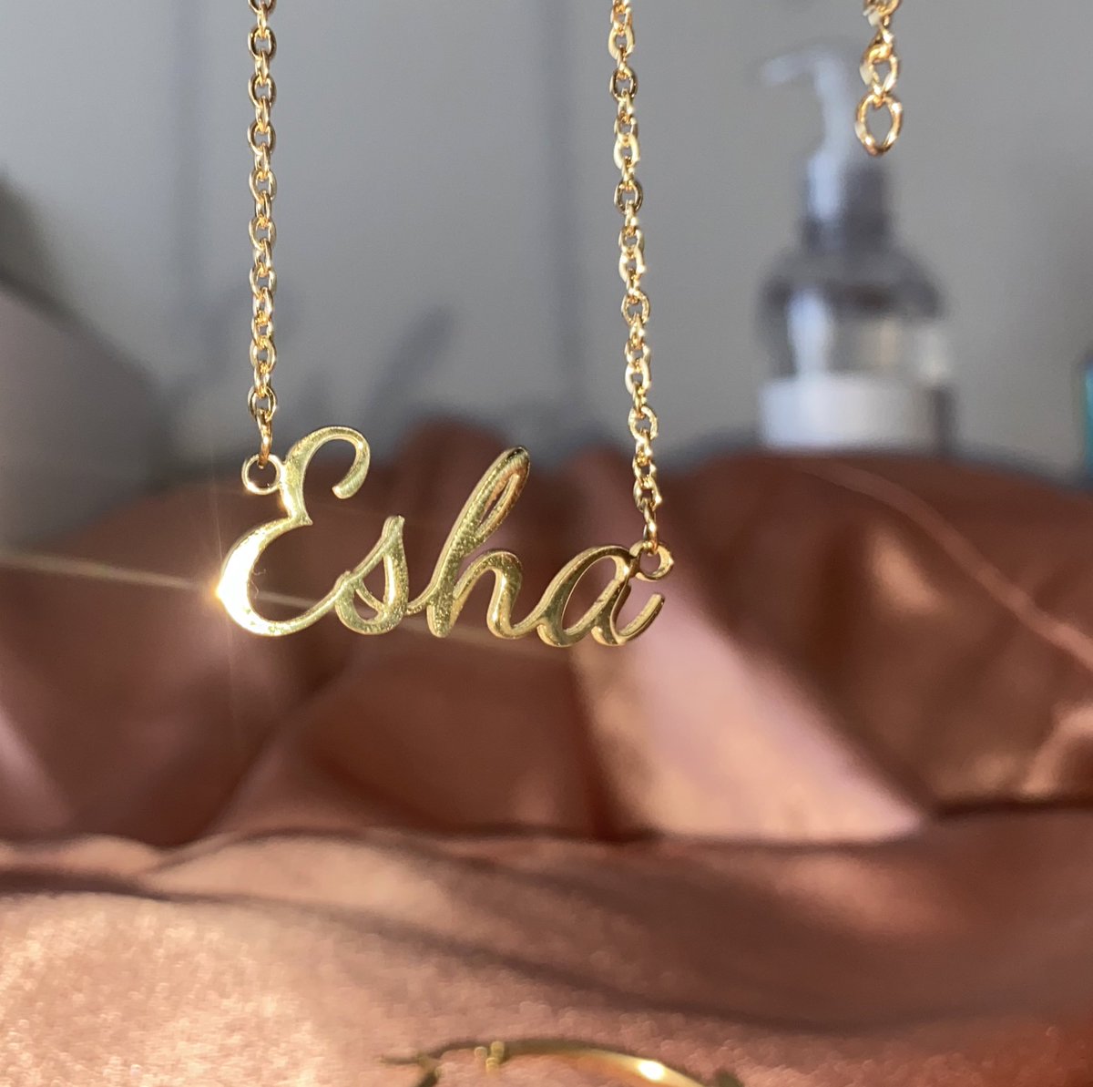 TrillestRoom's tweet photo. 🖤 Your Custom Jewelry $hop 🖤

🖤 any custom item 
🖤 any font
🖤 We Gotchu 🖤

✨Name Chain
✨Name Anklet 
✨Name Bracelet 
✨Name Anklet 
✨Name Hoop Earrings
+more 

$hop now 
https://t.co/vTixqDQDdM https://t.co/SZanFHKFD8