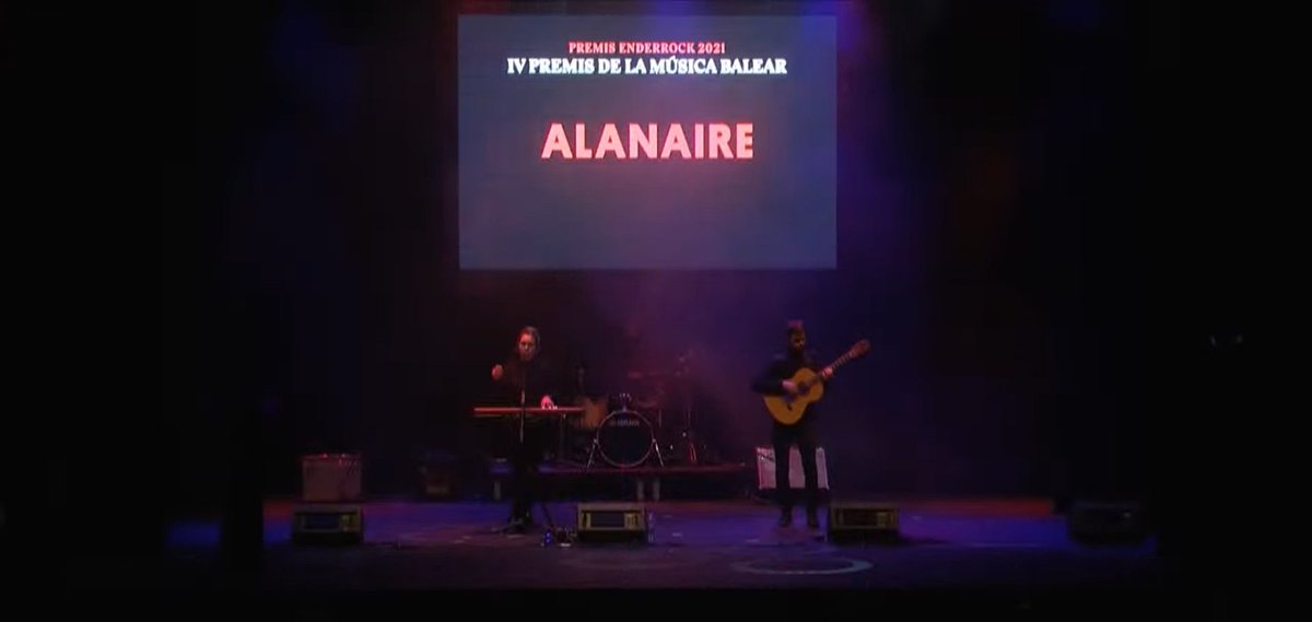 enderrock's tweet photo. El quartet mallorquí @alanaireoficial ha debutat aquest any amb un disc homònim, apadrinat i avalat per artistes com @JoanmiOliver o @DominicMasso!✨ I avui, els tenim als #PremisBalears21 per interpretar en directe "Reviure"!
🤳👉https://t.co/3wsFsYU7r6 https://t.co/1gQH14ALYF