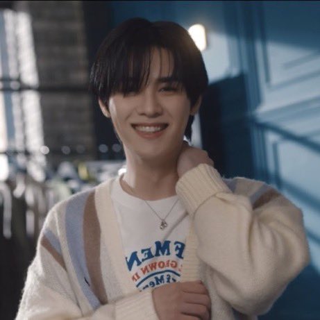 FFD_MrUUUAEIcWn?format=jpg&name=small