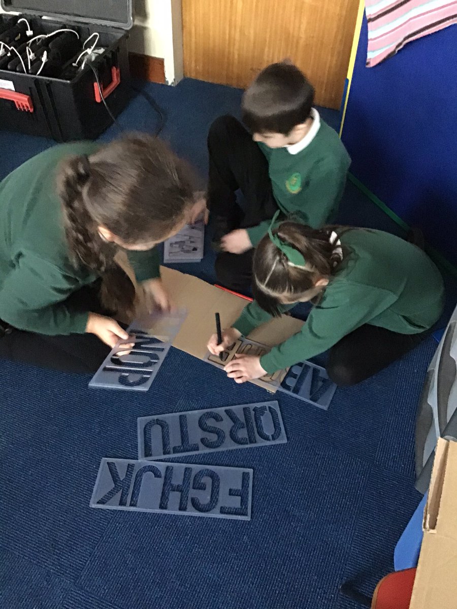 BainMiss's tweet photo. Lots of creativity and teamwork to help create signs for The Primary Shop @FernieleaSchool #happysafeachieving 3/3 https://t.co/3bxIwFAUVu